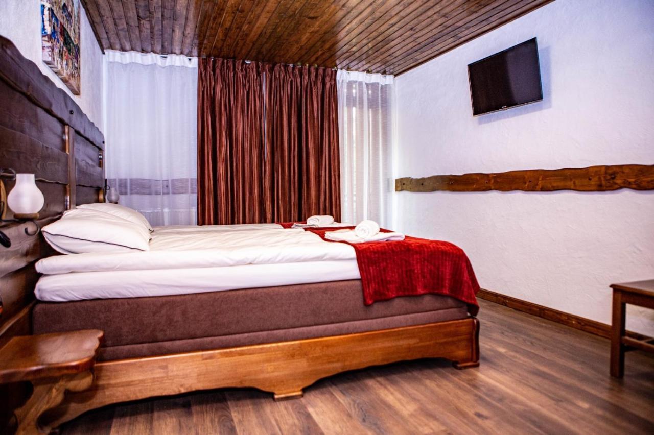 Vila Swe Sar Hotell Curtea de Argeş Eksteriør bilde