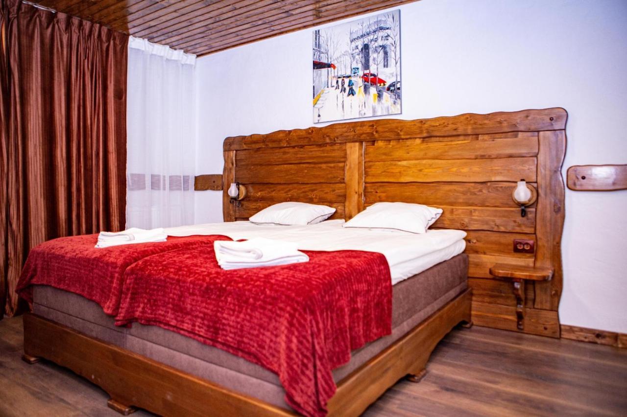 Vila Swe Sar Hotell Curtea de Argeş Eksteriør bilde