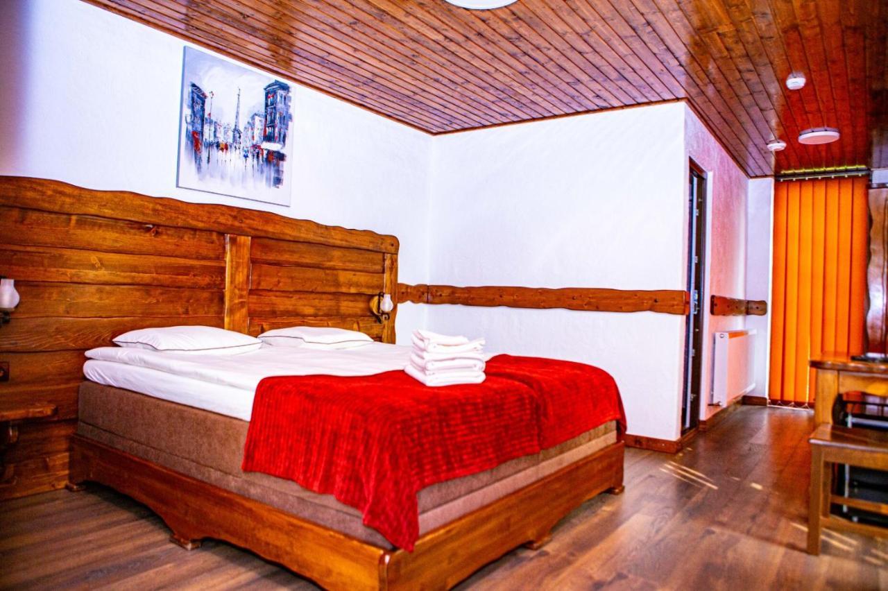 Vila Swe Sar Hotell Curtea de Argeş Eksteriør bilde