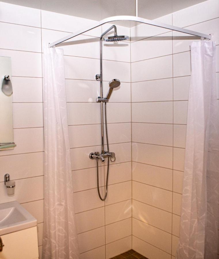 Vila Swe Sar Hotell Curtea de Argeş Eksteriør bilde