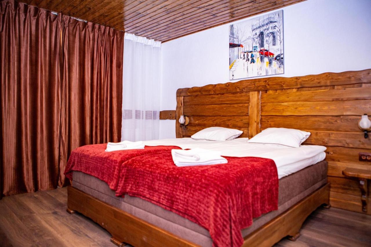 Vila Swe Sar Hotell Curtea de Argeş Eksteriør bilde